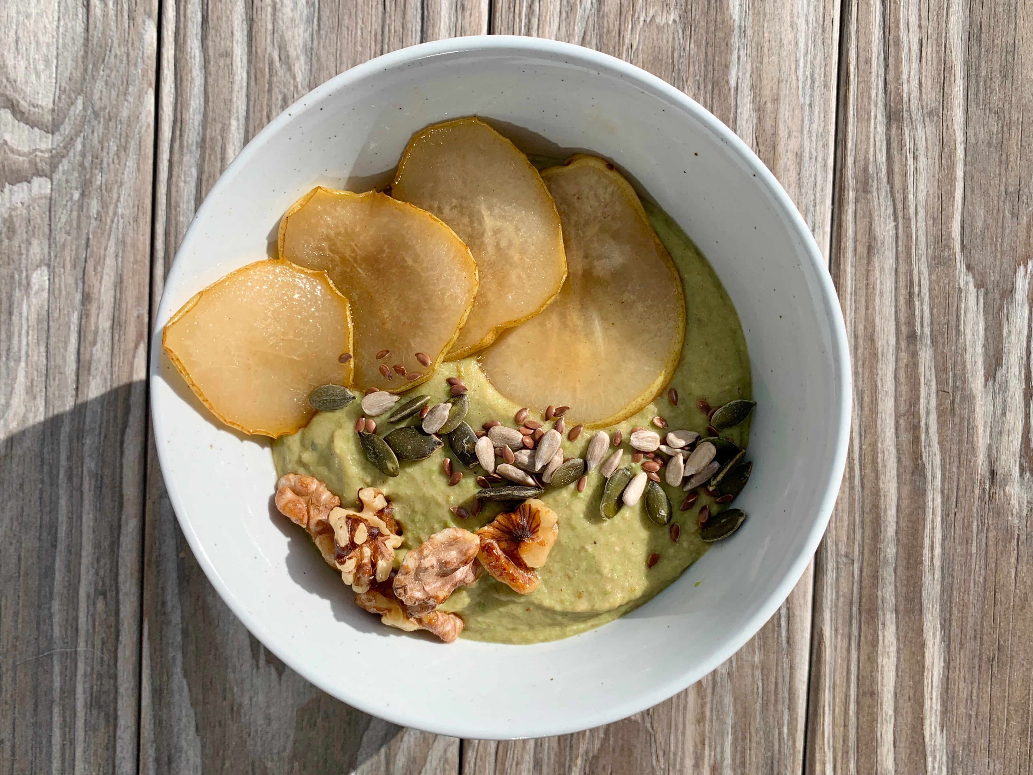 Warming smoothie bowl recipes for winter