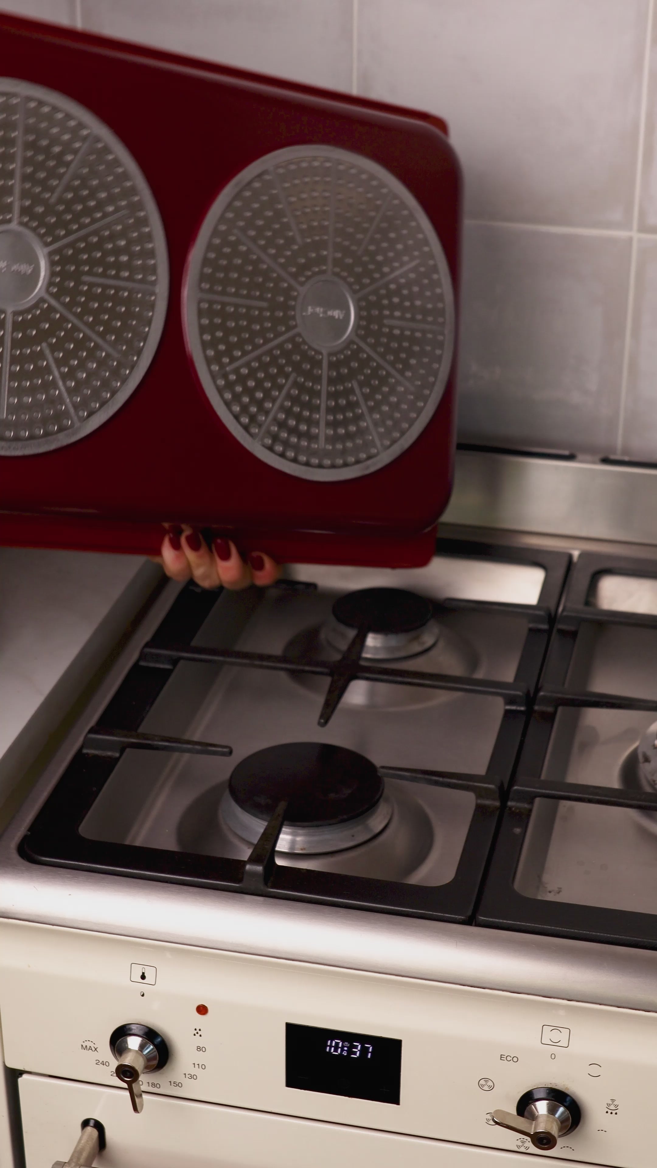 Stove-to-Oven Dish